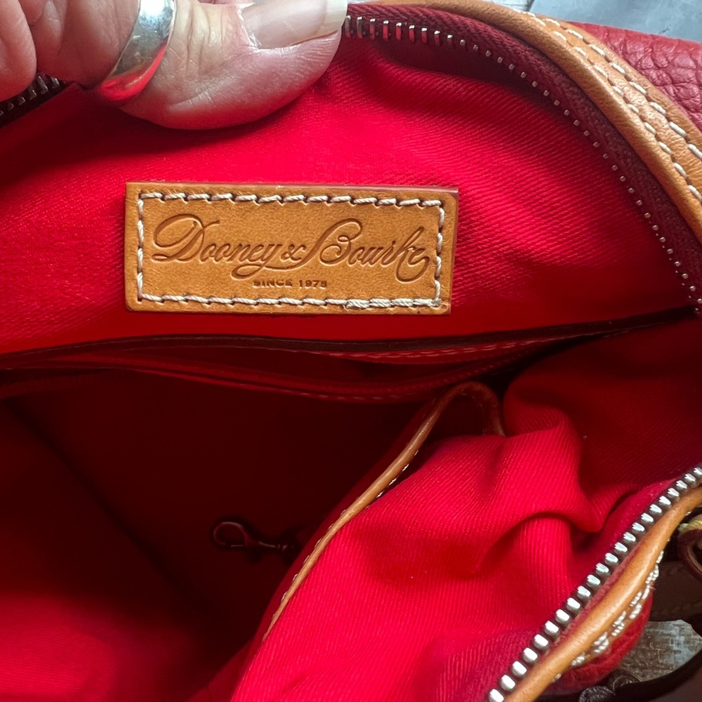 Dooney & Bourke Patterson Pebbled Leather Paige Sac Hobo - Picture 4 of 11